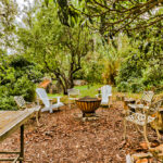 16.0 The only cottage with a private garden
